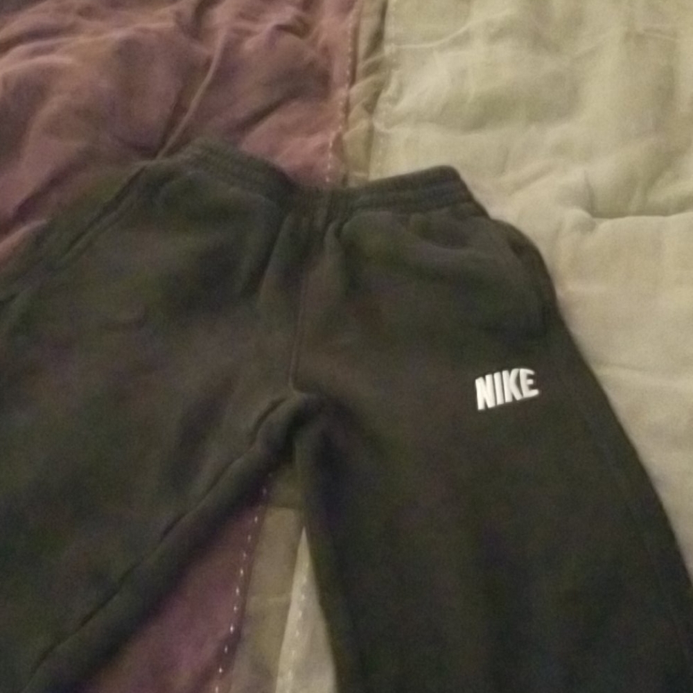 Boys Nike sweatpants